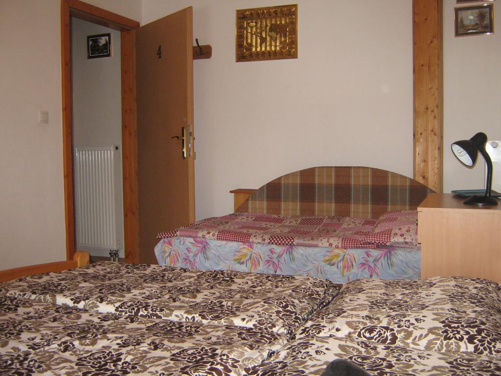Penzion Pod Dobakom Lazisko Экстерьер фото